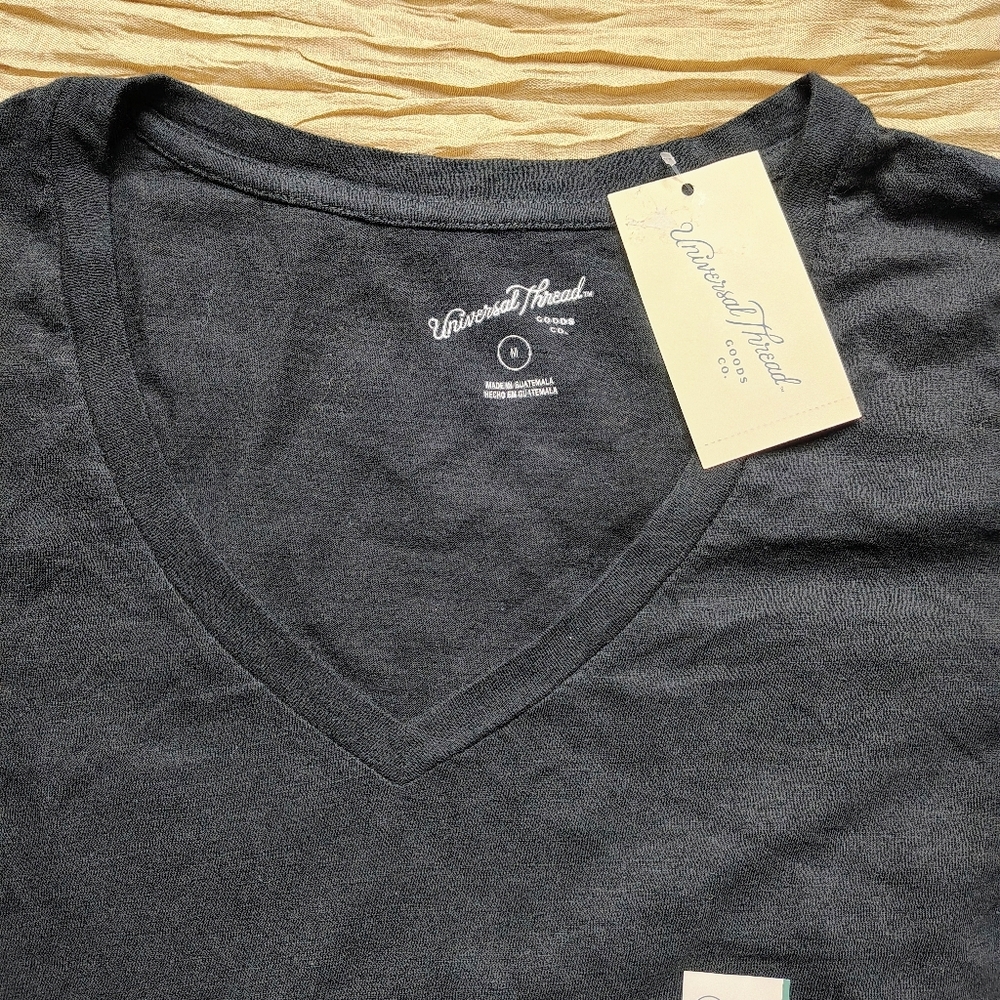 Lot 3 Basic Top Tees 2 Universal Thread White& Black 1 Soneven Golf White Sz M - Picture 6 of 15